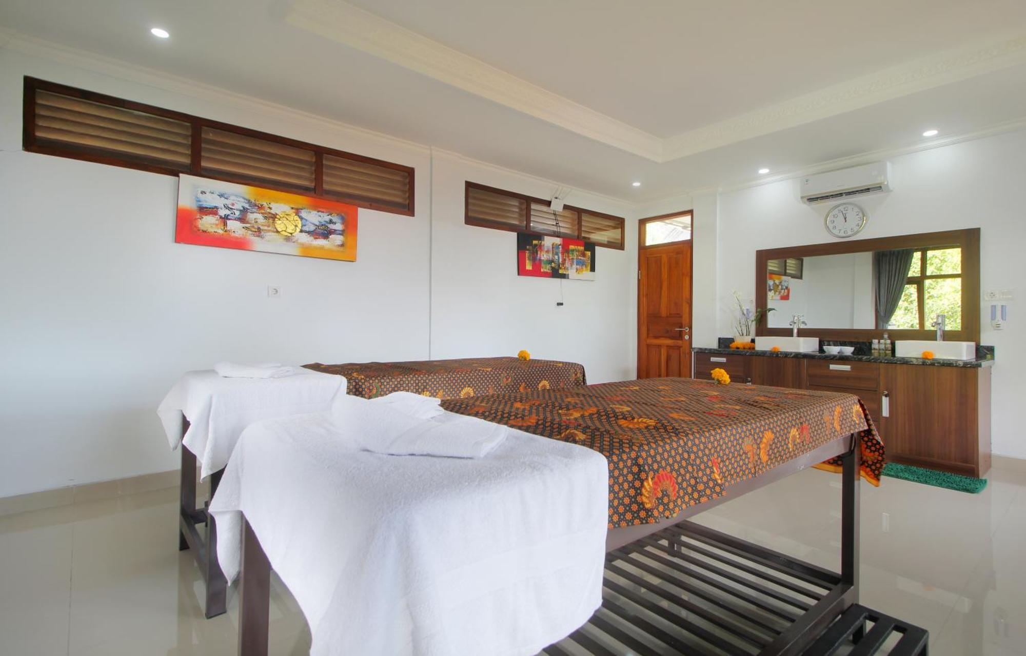 Rostika Hotel Sekumpul Buleleng  Exterior photo